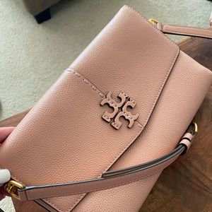 Tory Burch McGraw Crossbody Pink. Great condition.